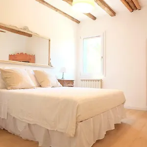  Apartment Casa Mongolfiere Italy