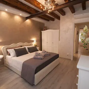  Apartment Ca Del Pape Italy